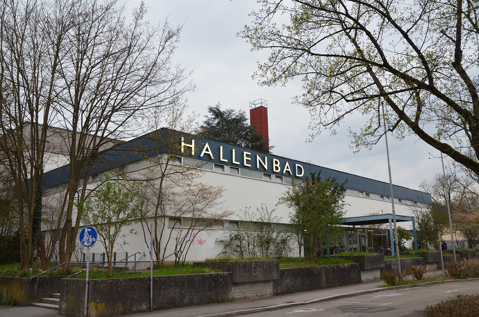 hallenbad in (32)